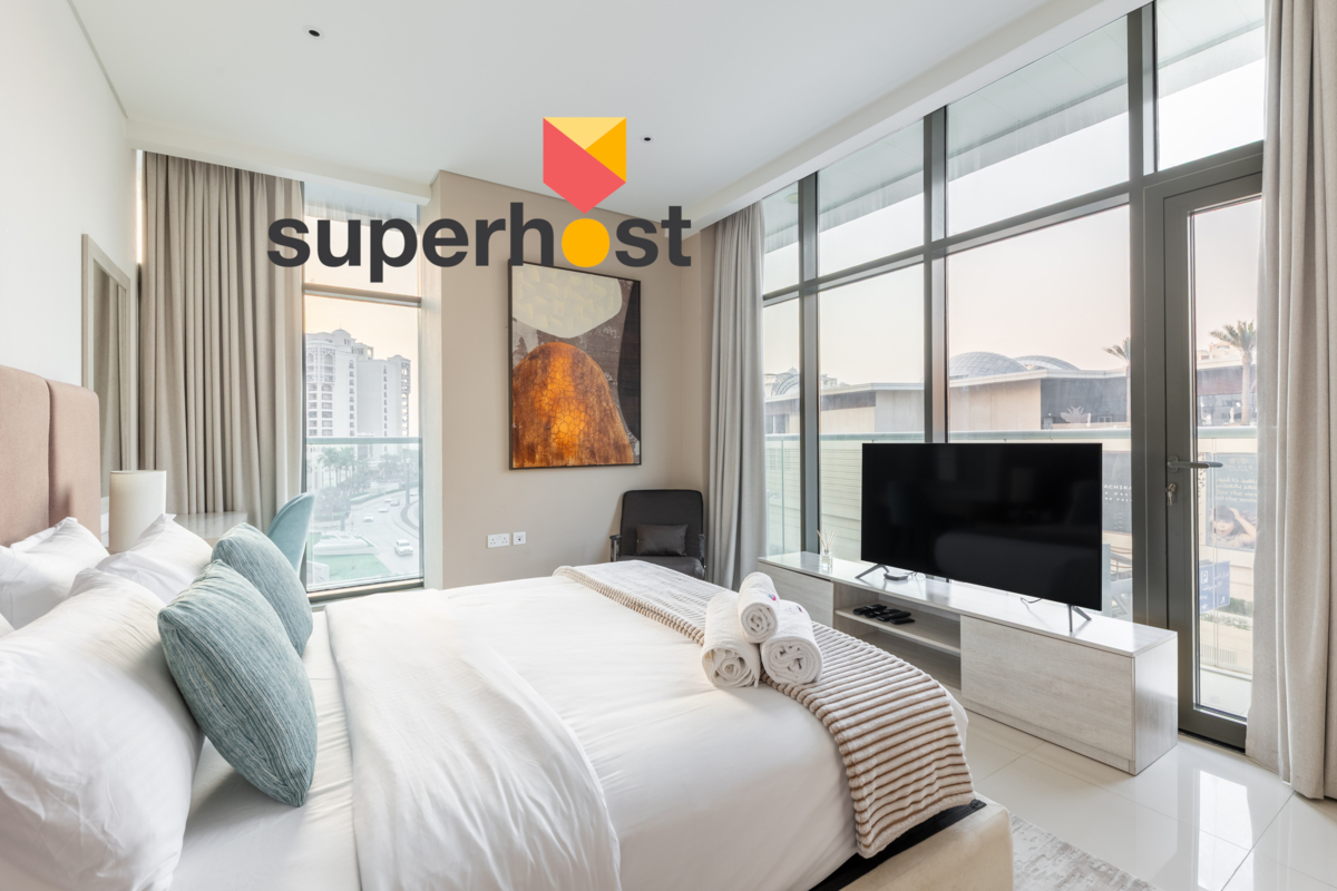 Stylish Studio with Balcony and City View – 2