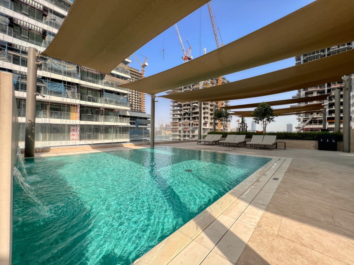 Premium 1BR Apartment with Marina View – 2