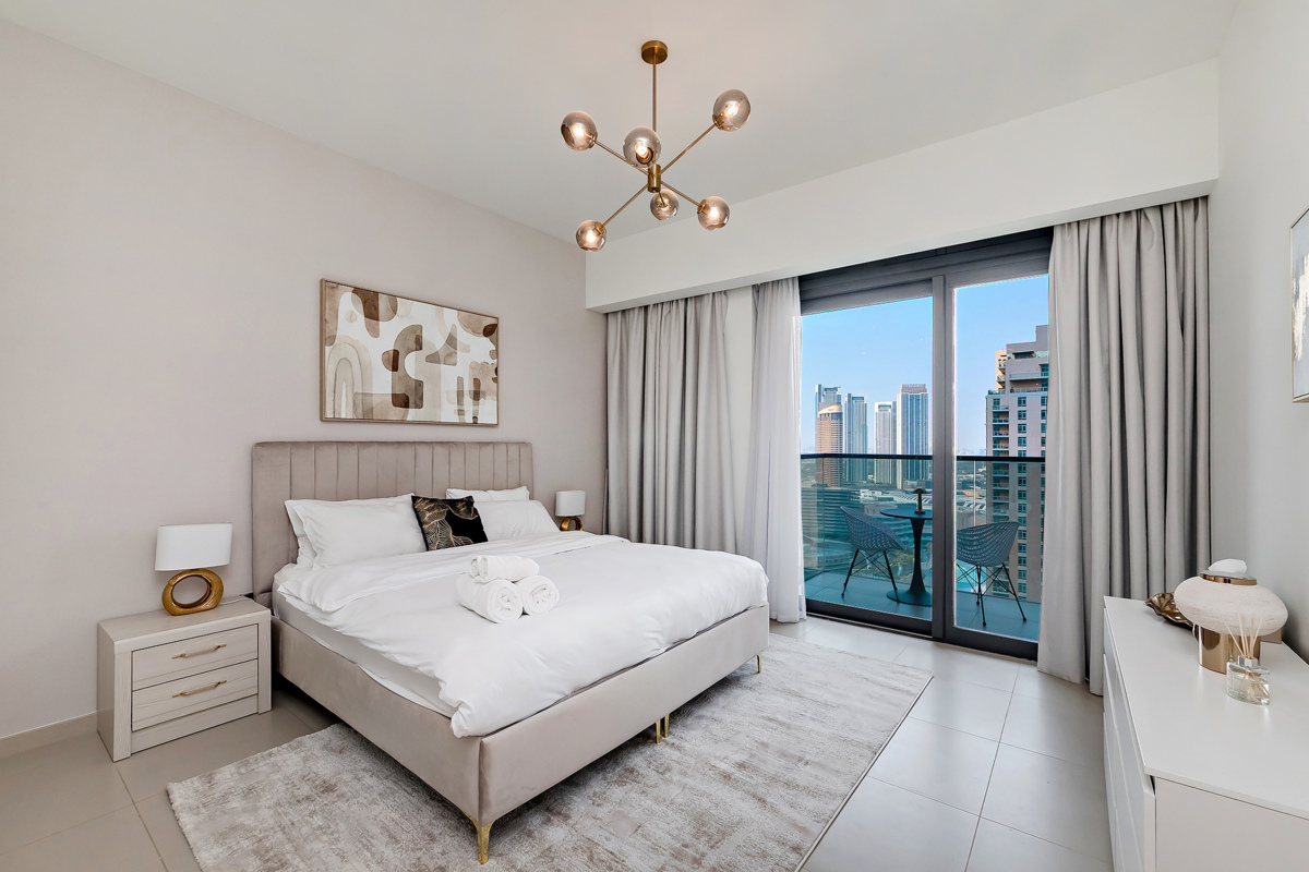 Spacious 3BR Apartment in Act One – 5