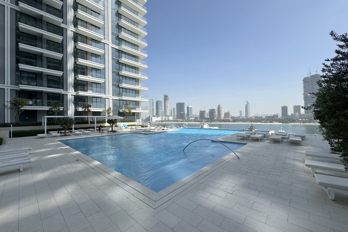 Stylish 1BR Apartment in Beach Mansion 206 – 2