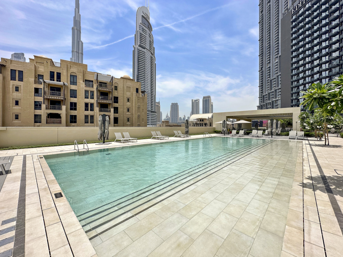 Стильные апартаменты с 2 спальнями в Burj Royale 1 – 2