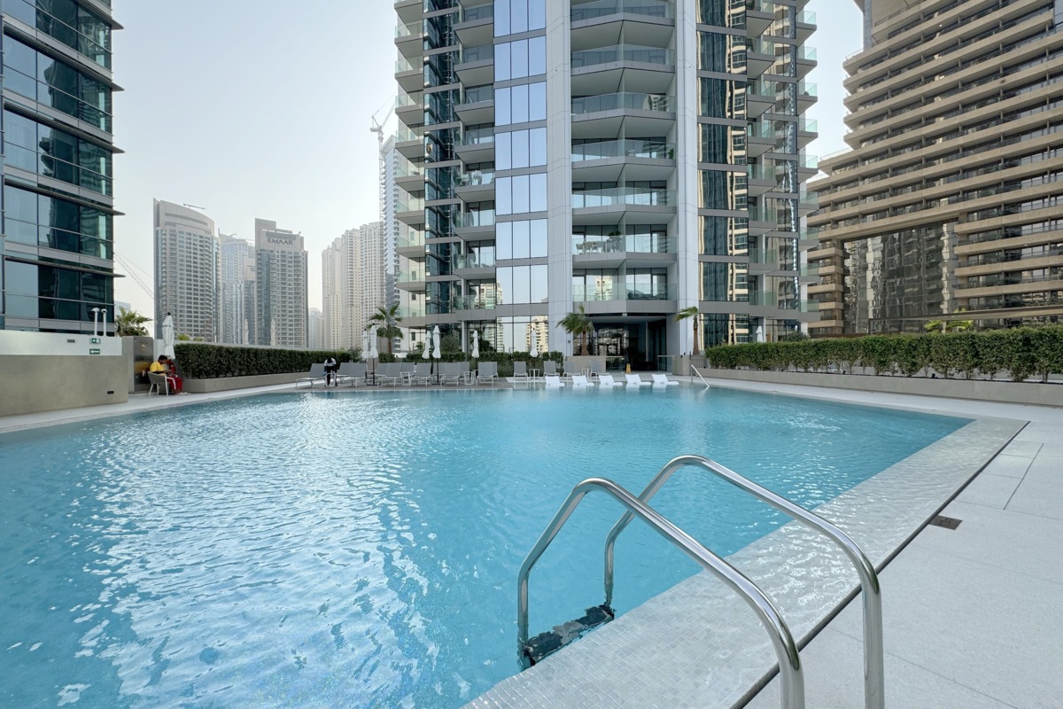 Stylish 2BR Apartment in Liv Marina – 2